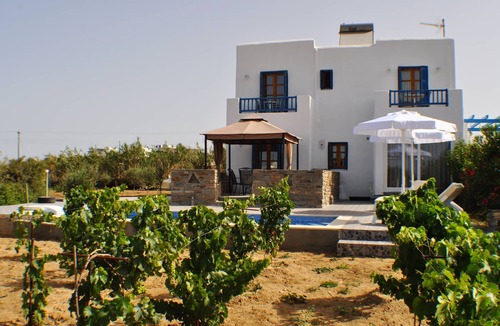 Plaka House | Ariadne House in Plaka Naxos
