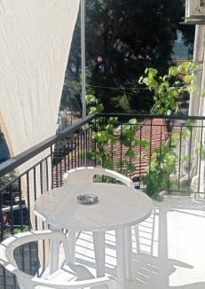 Skala Prinou House | Arleta's Sunny Guesthouse