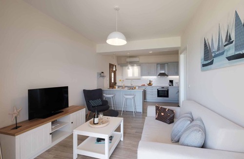 Afionas Apartment | Armikes Beachfront Suite 2 Afionas Corfu