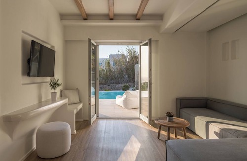 Mykonos Town Hotel | Arocaria Hotel