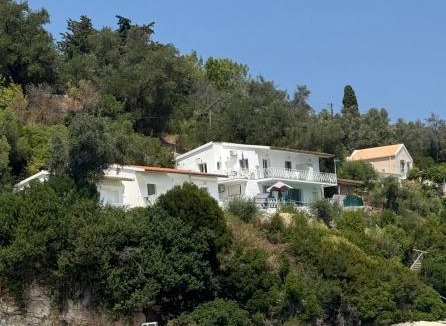 Longos House | Aronis Spyros Panoramic Seaview Rooms