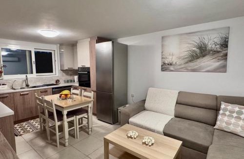 Karteros Apartment | Arothea Beachside House
