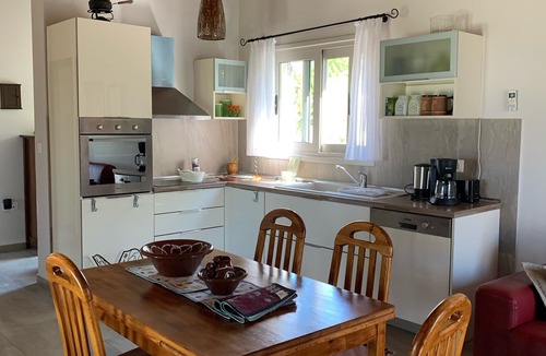 Pylos-Nestoras House | Arrive, take a deep breath, feel good - your time-out starts here.