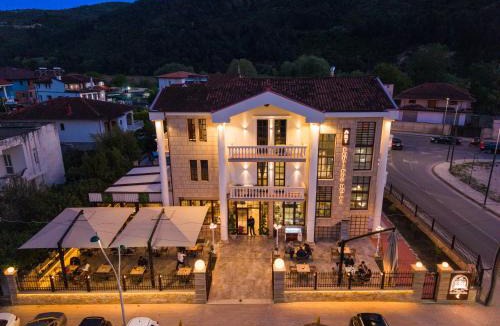 Berat Hotel | Art Boutique Hotel Berat