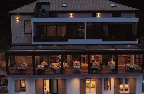 Himare Hotel | Artis Blue Relax