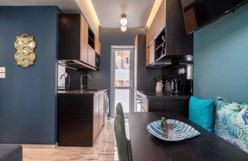 Athens City Centre Apartment | Artistic apt in vibrant Gazi with large terrace by GHH