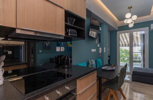 Athens City Centre Apartment | Artistic apt in vibrant Gazi with large terrace by GHH