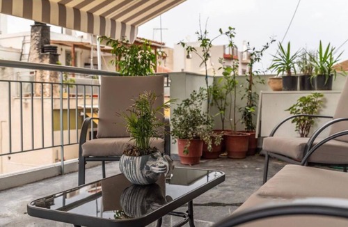 Athens City Centre Apartment | Artistic apt in vibrant Gazi with large terrace by GHH