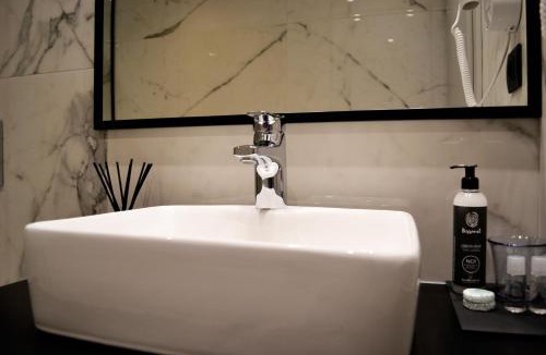 Qafe e Gjashtes Hotel | ArtNest Boutique Hotel & Suites