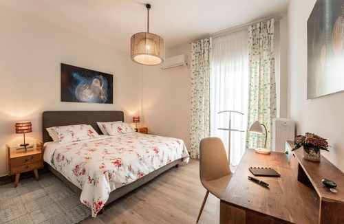 Glyfada Apartment | Artsy Spacious Cozy Apartment in Glyfada Center
