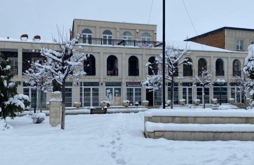 Erseke Hotel | As e vogël, As e madhe