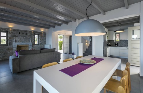 Lefktron Villa | Asanti Villas 1 - Luxurious Simplicity
