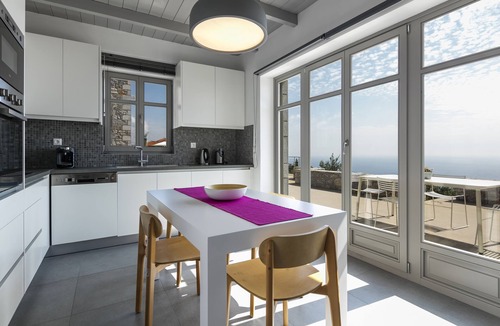 Lefktron Villa | Asanti Villas 2 - Luxurious Simplicity