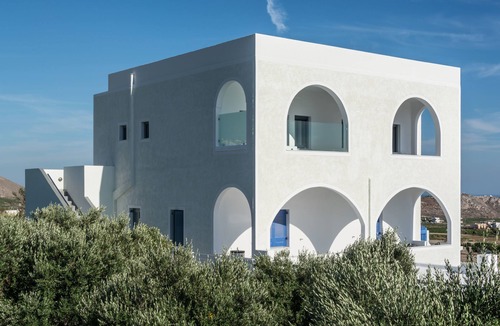 Megalochori Villa | Aspronisi Luxury Villa
