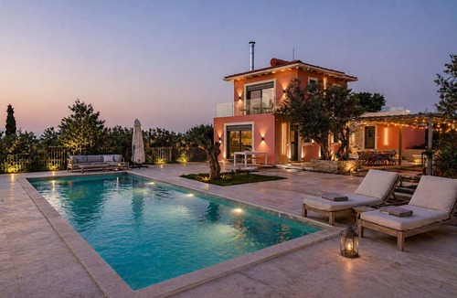 Pylos-Nestoras Apartment | Assini Estate - Panoramic Seaviews by the Pool