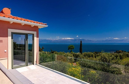 Pylos-Nestoras Apartment | Assini Estate - Panoramic Seaviews by the Pool