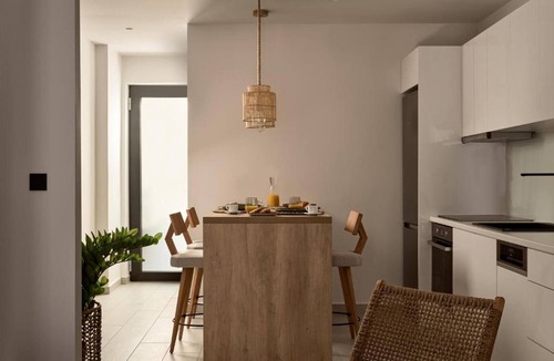 Zakynthos Town Apartment | Astarte Villas - Di Lusso Living Suite 1rst Floor