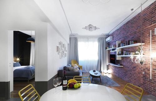Omonia Apartment | Athenian Apartment in the center with Jacuzzi