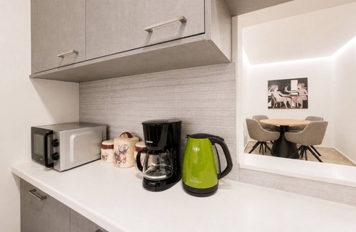 Mousio Apartment | Athens City Escape - 2 BDRM Apartment