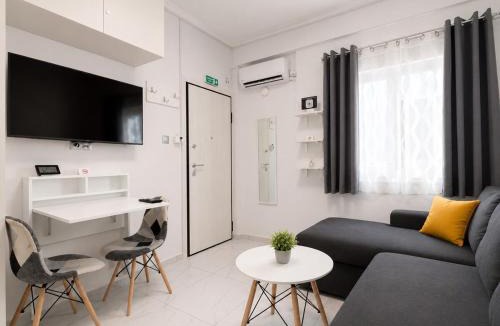 Nikaia-Agios Ioannis Rentis Apartment | Athens Explorer Studio Near Transit by ΜPS