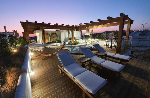 Filopappou Apartment | Athens Luxury Suite