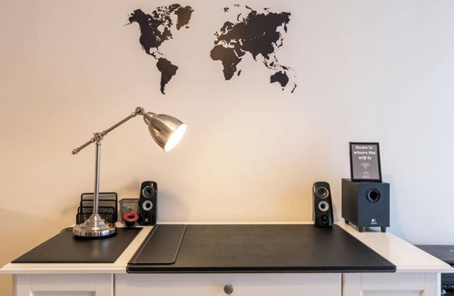 Athens Condo | Athens Patissia Lux Apartment Parking 300Mbps Balcony Metro