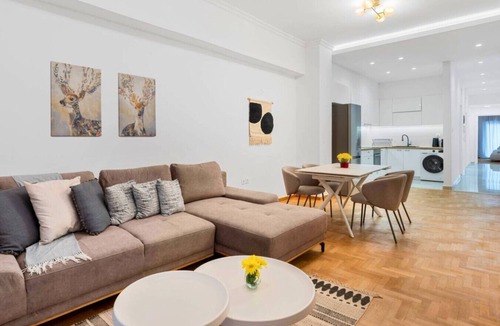 Pangrati Apartment | Athina Serenity - 2BR, Pangrati