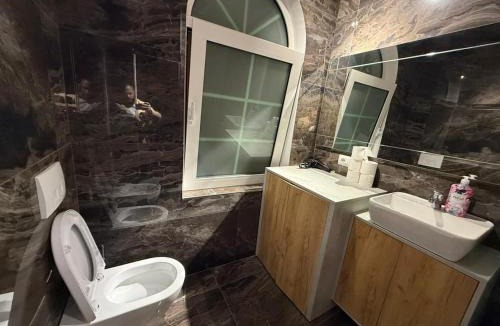 Farke Apartment | Atrium Luxe Apartment, Sauk, Tirana