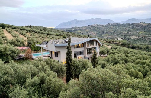 Vlachiana Villa | Autarke Ökovilla
