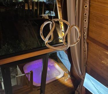 Tirana Villa | Azalea 2, Cozy Wooden Villa