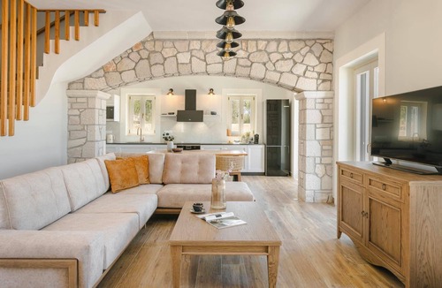 Fiskardo Villa | Azamara - Three Bedroom Villa, Sleeps 6