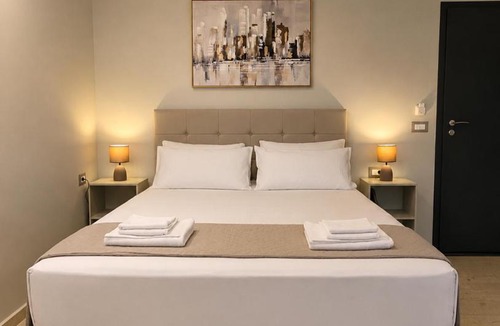 Limenas Chersonisou Apartment | Azure Suites - Sea View Apartments