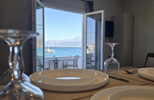 Limenas Chersonisou Apartment | Azure Suites - Sea View Apartments
