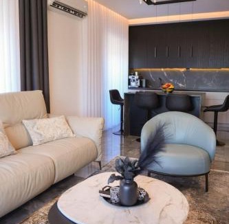 Prizren Apartment | B A HOME Delux Park Hill Residence, Pool & PS5