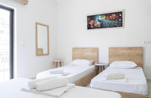 Qafe e Gjashtes Hotel | B&B Sunny Side