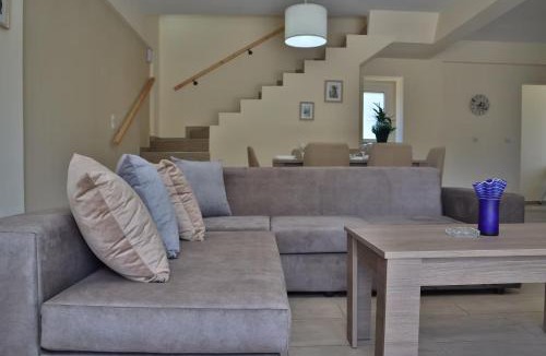 Karavomylos Villa | Babis House