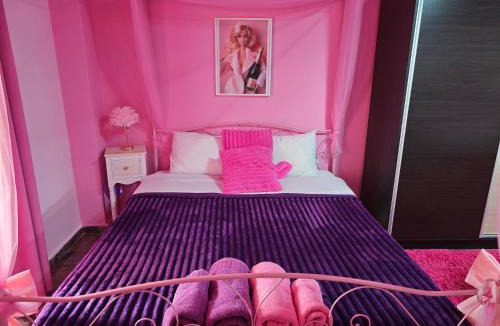 Veroia Apartment | Barbie