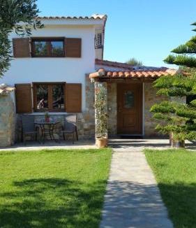 Skiathos Villa | BAREFOOT COTTAGE