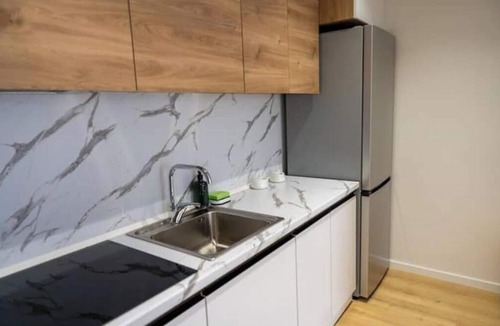 Tirana Apartment | Barrikada-E – Central Apartments with French Balcony in Walkable Tirana