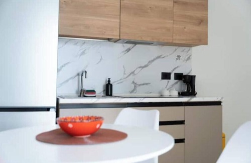 Tirana Apartment | Barrikada-E | Central Stay with Balcony Views, Steps from Skanderbeg Square
