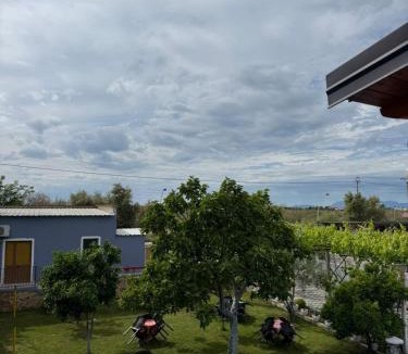 Qerek House | Beach Apartments Gjaci