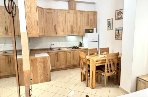 Golem Apartment | Beach Family House & Free Parking Golem, Durres