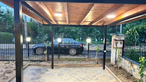 Nea Iraklia Apartment | Beach Getaway