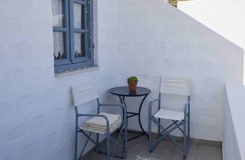 Grikos Apartment | Beach Home, Patio & Sea Breeze