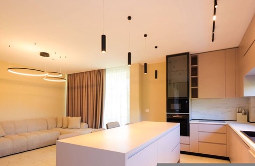 Ishem Apartment | Beach Resort Villa with Private Garden