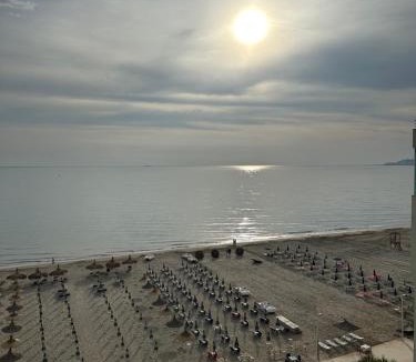 Shkembi i Kavajes Apartment | Beach View Apartment