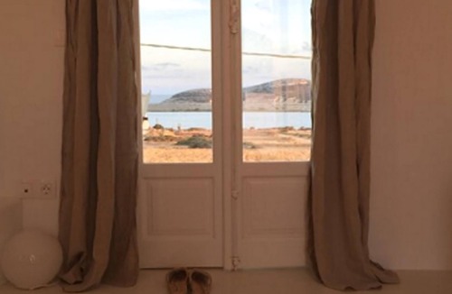 Antiparos Villa | Beachfront Antiparos Apartment | 2 Bedrooms | Apartment Niamos