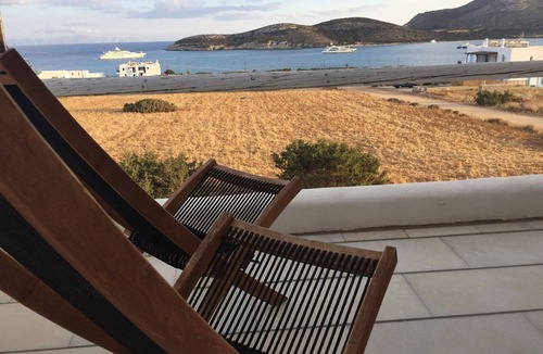 Antiparos Villa | Beachfront Antiparos Apartment | 2 Bedrooms | Apartment Niamos
