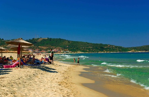 Sarti Condo | Beachfront Double Room at House Blerina in Sarti