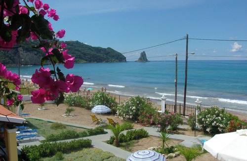 Agios Gordios House | Beachfront Holiday House Eftichia